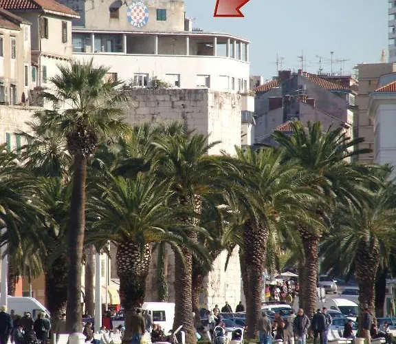 דירה Diocletian & *